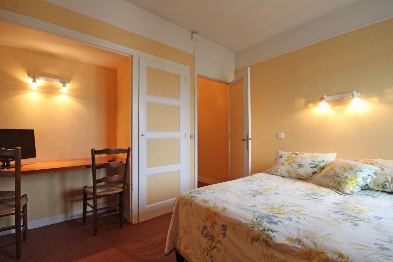 Gite Le Relais Saint Michel Domfront  Exterior photo